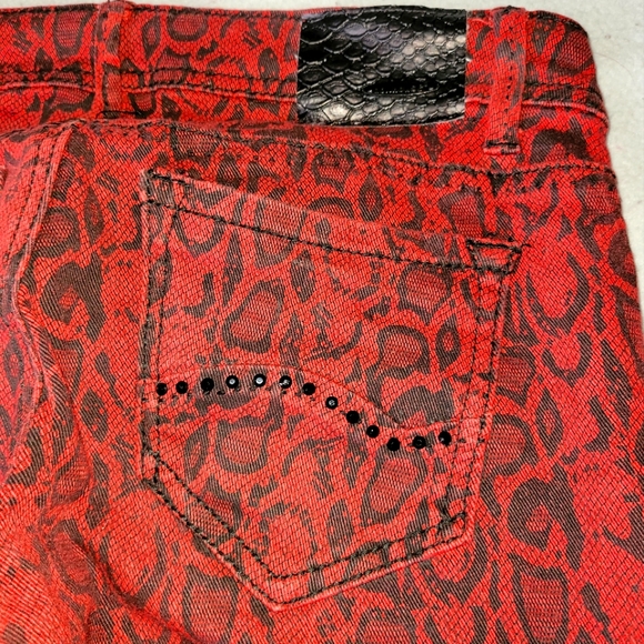 Leapord print Red Skinny Jeans! - Picture 3 of 3